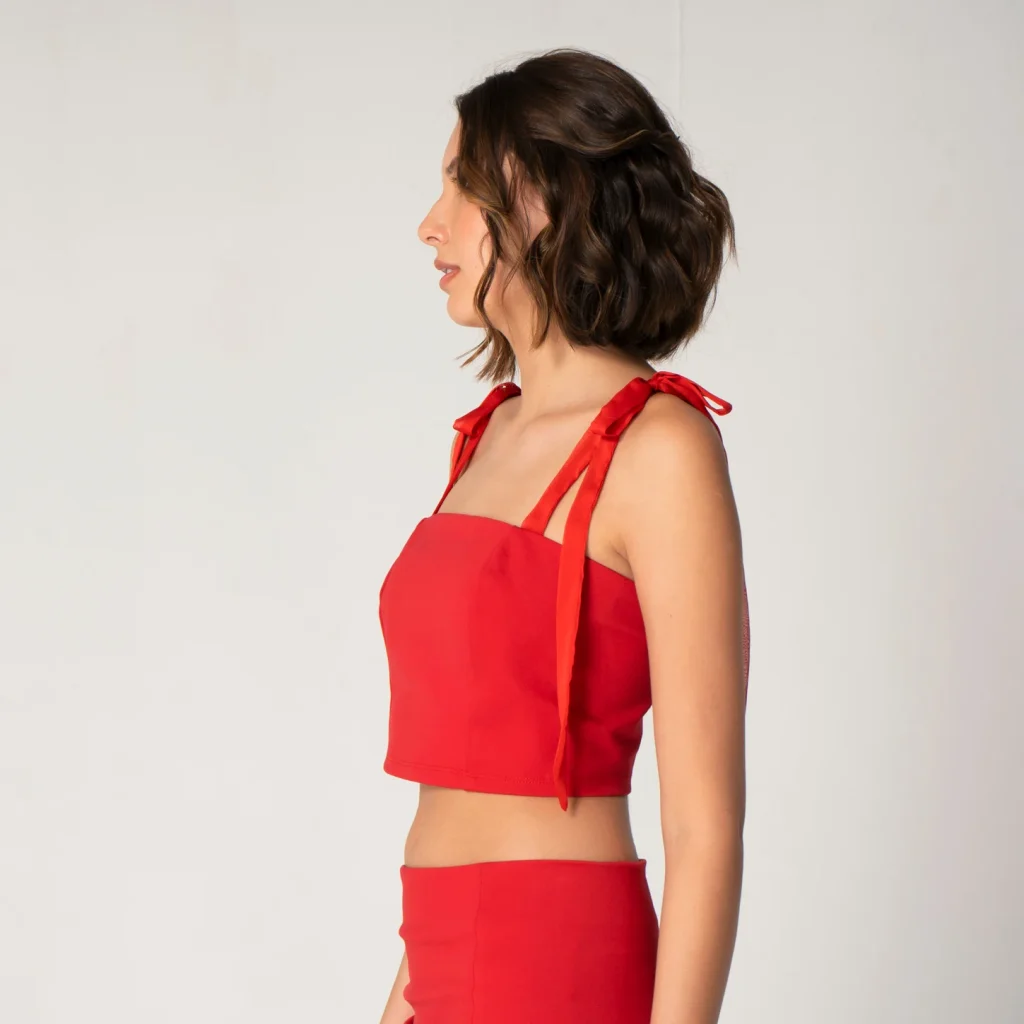 blusa-crop-top-slim-lovs-rojo-3
