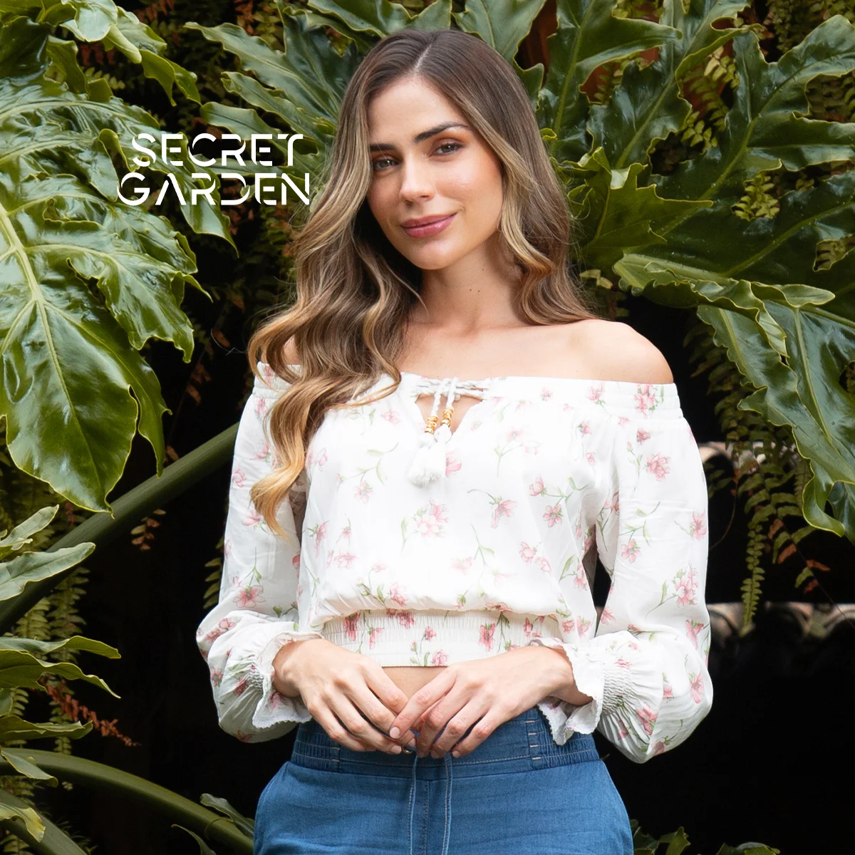 Blusa Regular Escote Bandeja Alok