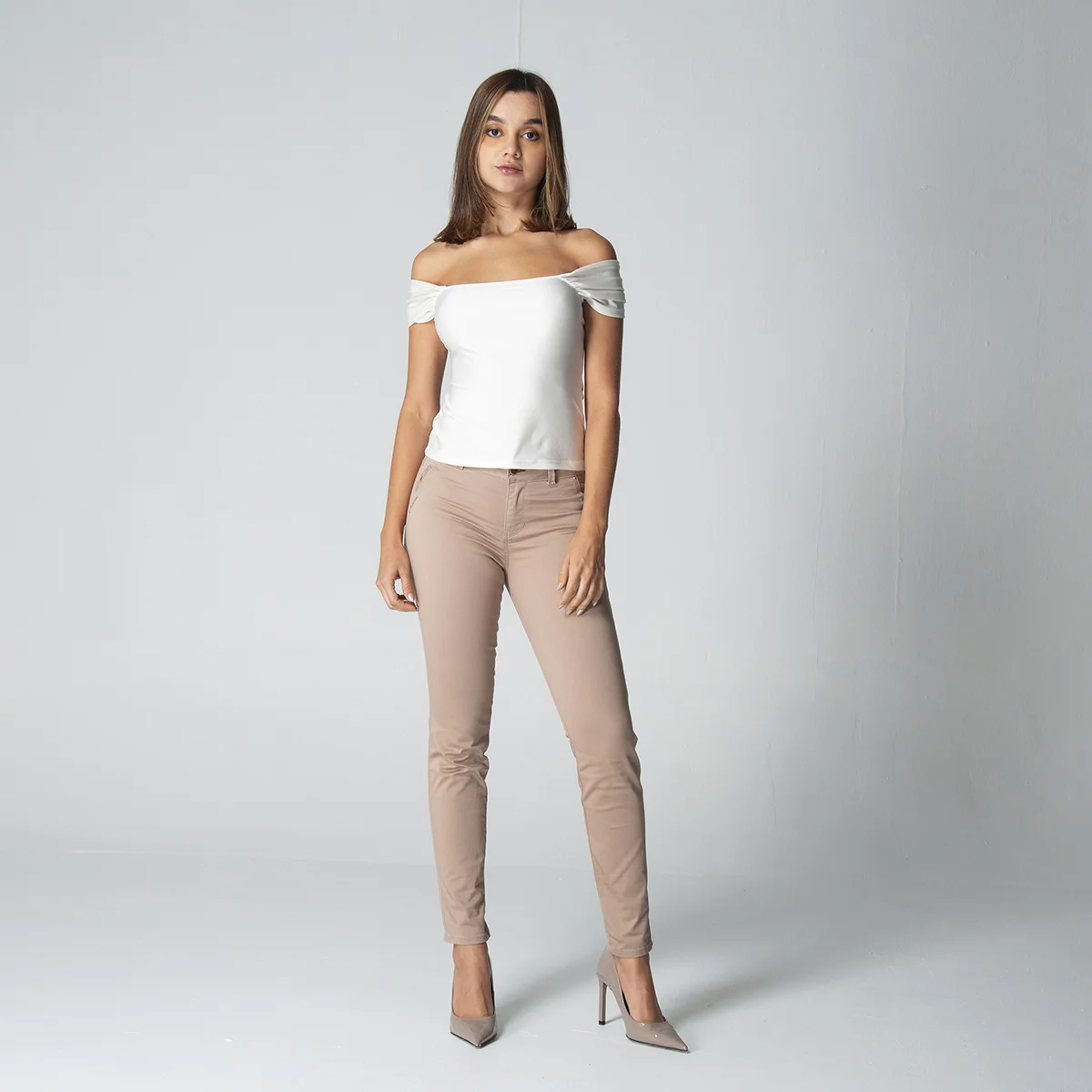 Blusa Slim Escote Bandeja Nova