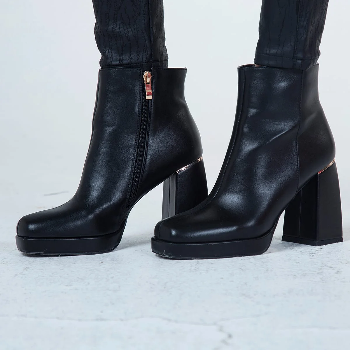 Botin Formal Tacon Cuadrado Florida