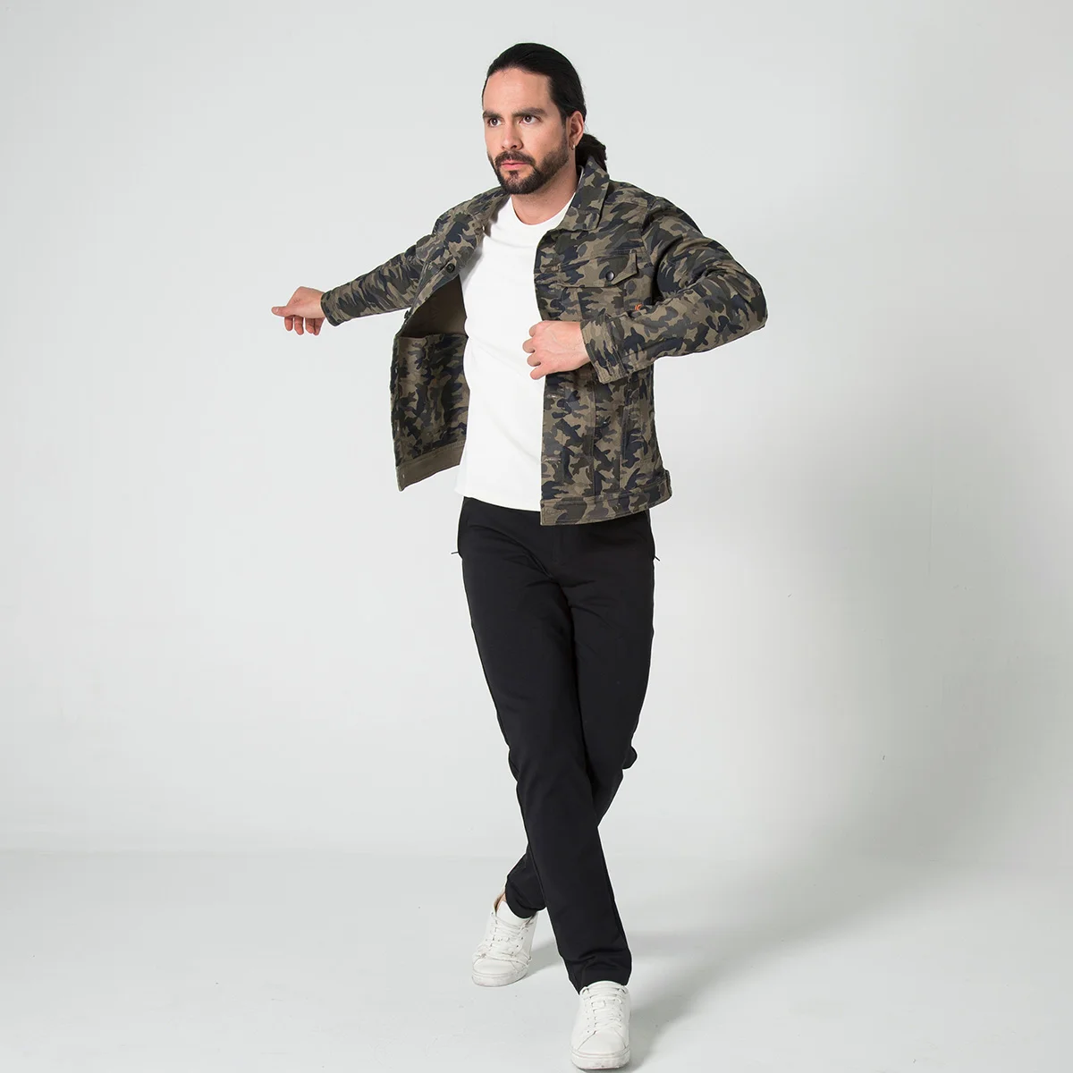 Chaqueta Denim Slim Clasica Camuflada Camp