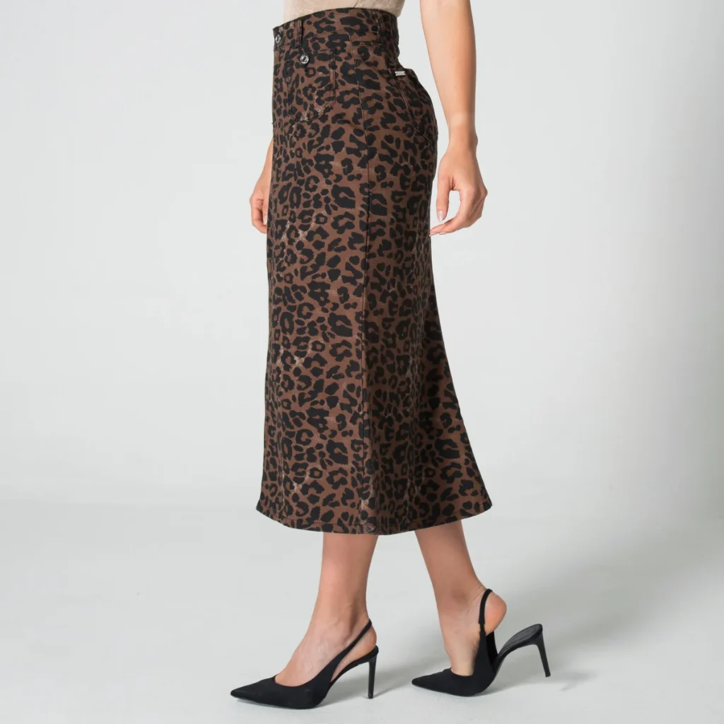 falda-larga-slim-animal-print-midi-gadiel-estampado-3