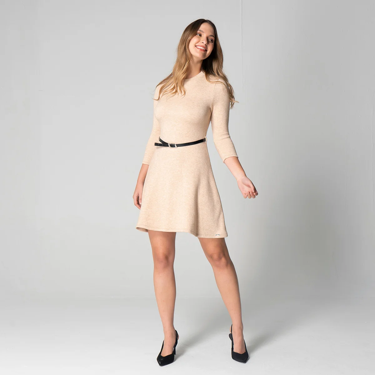 Vestido Corto Slim Gogh