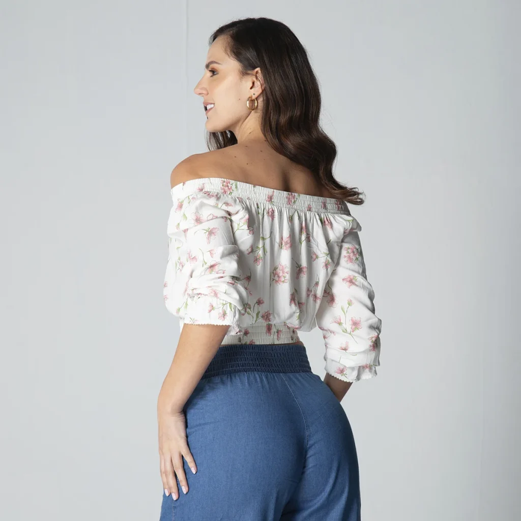 blusa-regular-escote-bandeja-alok-ivory-3.webp