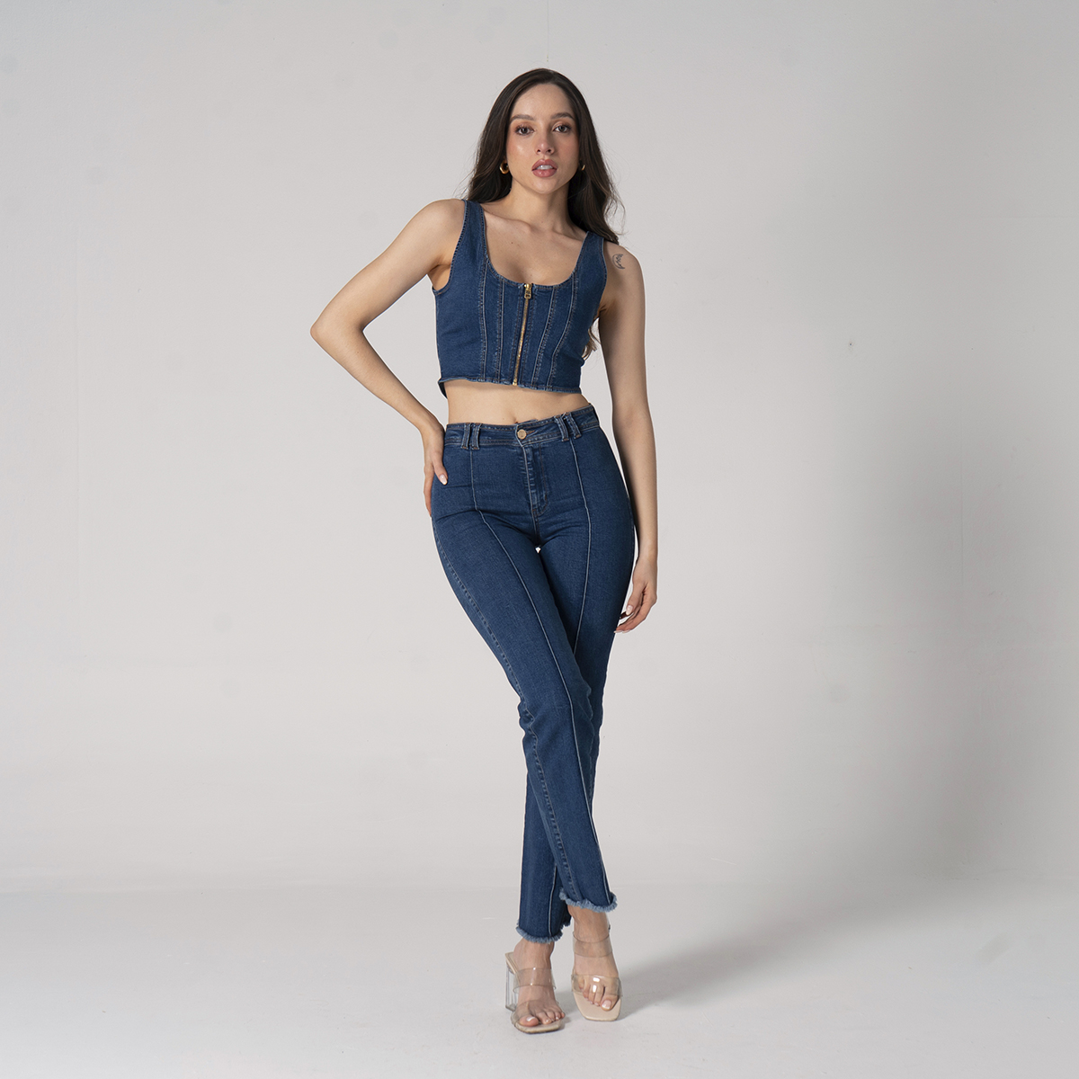 Blusa Crop Top Denim Slim Fava