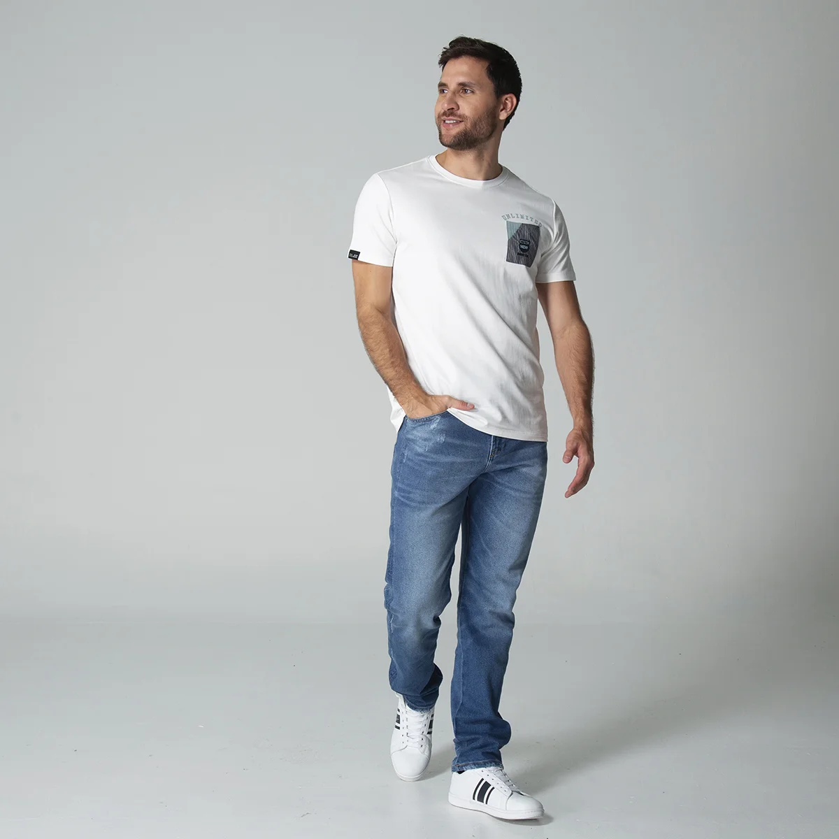 Camiseta Slim Cuello Redondo Unlimited