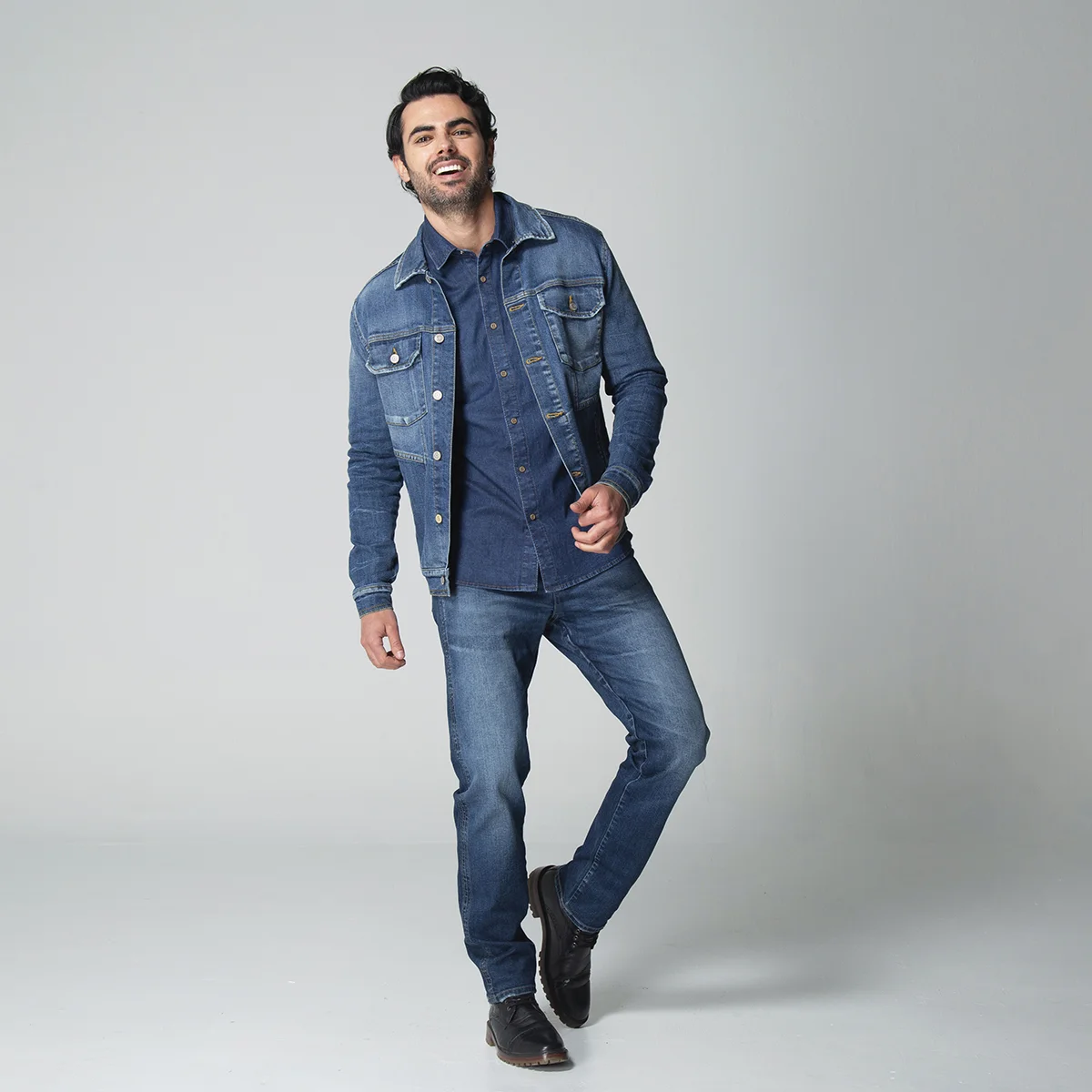 Chaqueta Denim Clasica Regular Italy
